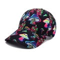 Détail d'une casquette noire avec motif de champignons magiques colorés et visière courbée - M (56-58cm) / Champignon Magique (Champignon Coloré)