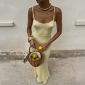 Elegante abito lungo in maglia giallo chiaro con vestibilità slim e orlo a sirena chic - S / Giallo