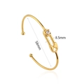Brazalete de imperdible dorado con cristal blanco e info de diámetro interno de 58 mm - Diámetro interior 58mm / Dorado