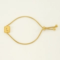 Pulsera ajustable de acero titanio dorado con colgante cuadrado y grabado de la letra L - Letra L / Dorado