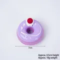 Modello di ciambella artificiale in PU viola con crema e lampone, diametro 7cm - Viola-Lampone