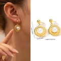 Detailed view of vintage gold-tone pearl earrings with dimensions and weight info - Zjge0567