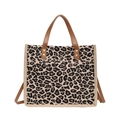 Bolso tote de lino con estampado de leopardo, asas de cuero marrón y remaches - Caqui