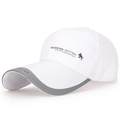 Weiße Baseballkappe mit grauem Schirm und Modern British Sports Stickerei - Verstellbar / Weiß
