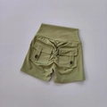 Short de yoga taille haute vert olive avec effet froncé et poches cargo à l'arrière - Vert Avocat