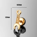 Goldener Schlüssel-Ohrstecker aus Edelstahl mit präzisen 1,51 cm Größenabmessungen - Gold Schraubenschlüssel Stil (S301)