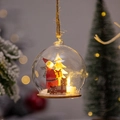 LED Weihnachts-Glaskugel Anhänger mit Weihnachtsmann, Baum und Holzsockel - Kleiner Weihnachtsmannballon
