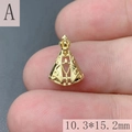 Vista macro detallada del mini colgante Virgen María bañado en oro 18k con dimensiones - Estilo A