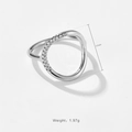 Minimalistischer Silberring mit Hohlraumdesign und kleinen Kristallen wiegt 1.97g - US 6 / Silber