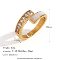 Gekruiste 18K vergulde roestvrijstalen ring met zirkoon en witte parelmoer inleg - US 7 / Asymmetrische Open Zirkoon Schelp / Goud