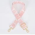 Verstellbarer Schultergurt in Pink und Weiß mit geometrischem Muster und goldenen Beschlägen - Muster 133 / Goldener Haken