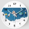 8-Zoll runde Wanduhr mit kreativem Astronauten-Weltraumthema für Kinderzimmer, Weiß - 3062 Weißer Rahmen