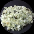 Polierte natürliche grüne Prehnit-Kristallsteine mit schwarzen Einschlüssen - Prehnit / 7-9mm 100g