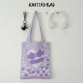 Detail of purple knitted tote bag with white heart pattern and coal ball keychain - Two-tone Heart Purple
