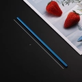 Single 21.5cm blue stainless steel reusable metal straw on a dark background - Blue (Straight) 6*215mm