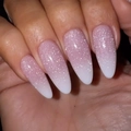 Uñas postizas degradadas rosa y blanco en forma de almendra con acabado de purpurina plata - Degradado Rosa Blanco Purpurina Forma de Almendra (AW212) / Pegamento de Gelatina Amarillo