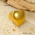 Anello a cuore dorato lucido con larghezza di 2,38 cm e peso di 12,5 g specificati - Grande Anello a Cuore in Oro Liscio (NMSR-B838-1)