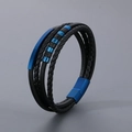 Heren meerlaagse zwart gevlochten lederen armband met blauwe metalen plaat en magneetsluiting - Blauwe Kleur (KB180749-JR)
