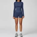 Ensemble de yoga bleu foncé avec haut à manches longues et short de sport ajusté - S / Top And Bottom (Manches Longues + Short) / Bleu Marine
