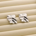 Modern crumpled silver stud earrings with high-polish 18K mirror finish design - R180 Wavy Quadrilateral / Steel