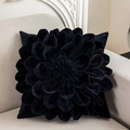 Luxuriöser schwarzer 3D-Blumenkissenbezug aus Samt für elegante Sofadekoration - Schwarzer quadratischer Blumen-Kissenbezug aus mattem Samt