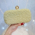 Elegante pochette da sera in perle avorio con chiusura dorata e stile di lusso - Oro