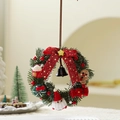 Mini corona de Navidad con lazo rojo, adorno de fieltro y cascabel metálico - Corona de Pino Artificial Estilo B 20cm / 20cm