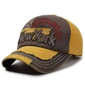 Cappellino baseball vintage marrone e giallo con ricamo New York 85 effetto usurato - Giallo