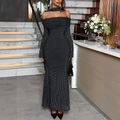 Elegante zwarte off-shoulder nauwsluitende jurk met lange mouwen, glitter en choker - S / Zwart