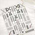 Stickers nail art 3D géométriques M-1011 avec lignes noires et accents dorés pour ongles - Style Grille à Ruban (M-1011)