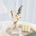 Preserved flower aromatherapy set with white dried flowers and a cube candle - Teardrop Bottle Dried Flower Reed Diffuser - Gardenia Lady