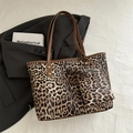 Leopard print tote bag with small matching pouch and brown leather handles - Leopard 2-Piece Set / Khaki