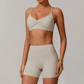 Ensemble de yoga gris clair pour femme avec brassière à col en V et short taille haute - S / Soutien-gorge + Short / Abricot gris
