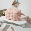 Rosafarbene gesteppte Kosmetiktasche mit großem Fassungsvermögen und weichem Tragegriff - Rosa