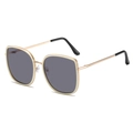 Gafas de sol cuadradas oversize de moda con montura metálica dorada y lentes grises UV - Montura Blanco Crema Lentes Grises