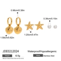 Detail view of 18K gold plated stainless steel shell, starfish and pearl earrings set - Jde0212024