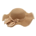 Chapeau de soleil en paille beige avec bord ondulé et grand nœud orné de perles - Taille unique / Kaki