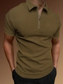 Close-up van olijfgroene heren gebreide poloshirt met ritskraag en getextureerde stof - S / Legergroen