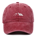Casquette de baseball rouge délavée avec broderie de montagne blanche unisexe rétro - Bordeaux