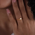 Minimalist gold-plated steel ring featuring an oval white gemstone on a slender band - US 6 / Gold White Glass