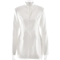Detalle del vestido blazer blanco de corte entallado con cuello alto y botonadura sencilla - S / Estándar / Blanco
