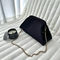 Borsa a nuvola in maglia nera plissettata con catena dorata e chiusura metallica - Borsa in velluto a coste con catena / Plissettato Nero