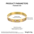 Detailweergave van 18k vergulde roestvrijstalen armband met roze hartvormige zirkonia - Roze Hart (KB186197-SP)