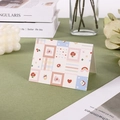 Tarjeta de felicitación de cuadros rosa con motivos de conejo y corazón en verde - Conejo de Pastel