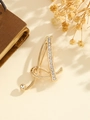 Eleganter goldfarbener Buchstabe A Brosche mit schimmernden Strasssteinen und Design - Gold Buchstabe A