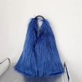 Borsa tote in ecopelliccia blu reale con consistenza a pelo lungo e manici neri - Blu Reale