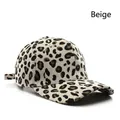 Gorra de béisbol de pana beige con un elegante estampado de leopardo para mujer - Beige