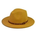 Gele vilt fedora hoed met bruine decoratieve riem en metalen studs voor elk seizoen - Volwassene 57-60cm / Geel