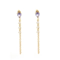 Elegante gouden druppeloorbellen met paarse edelstenen en zirkonia in een minimalistisch design - Kristal paars