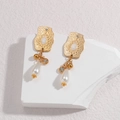 Orecchini dorati irregolari con perle a goccia bianche e strass trasparenti lucidi - Stile Pietra Ovale Bianca (E828-bai)
